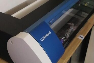 Roland VersaSTUDIO BN 20 Desktop Inkjet Printer Cutter