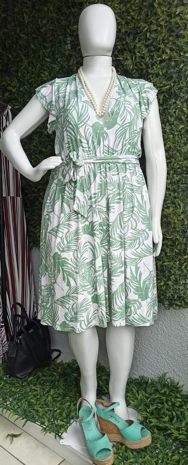 300 Peças Especiais Usadas para Brechós