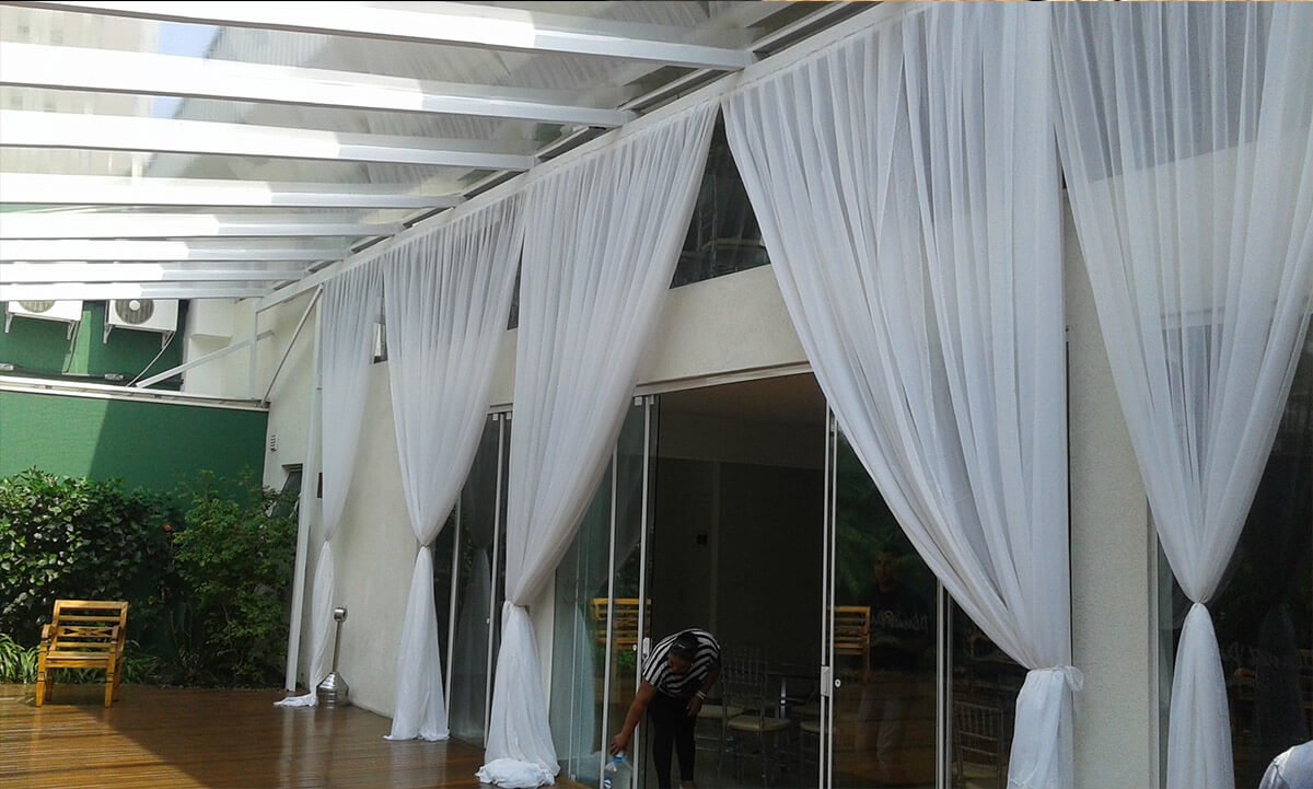 Aluguel de Cortinas Para Decoração de Festas | Locação de Cortinados Forrações e Coberturas Para Eventos